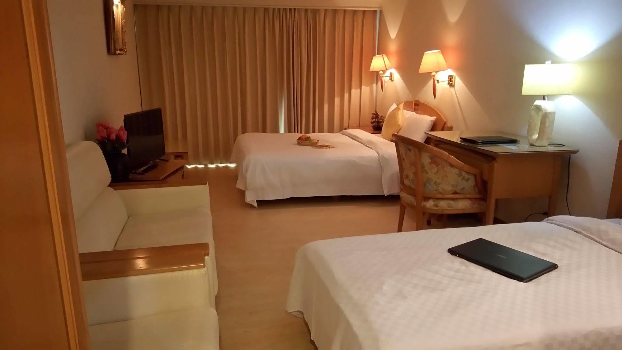 Berkeley Business Hotel Zhongzheng Hszincsu Kültér fotó